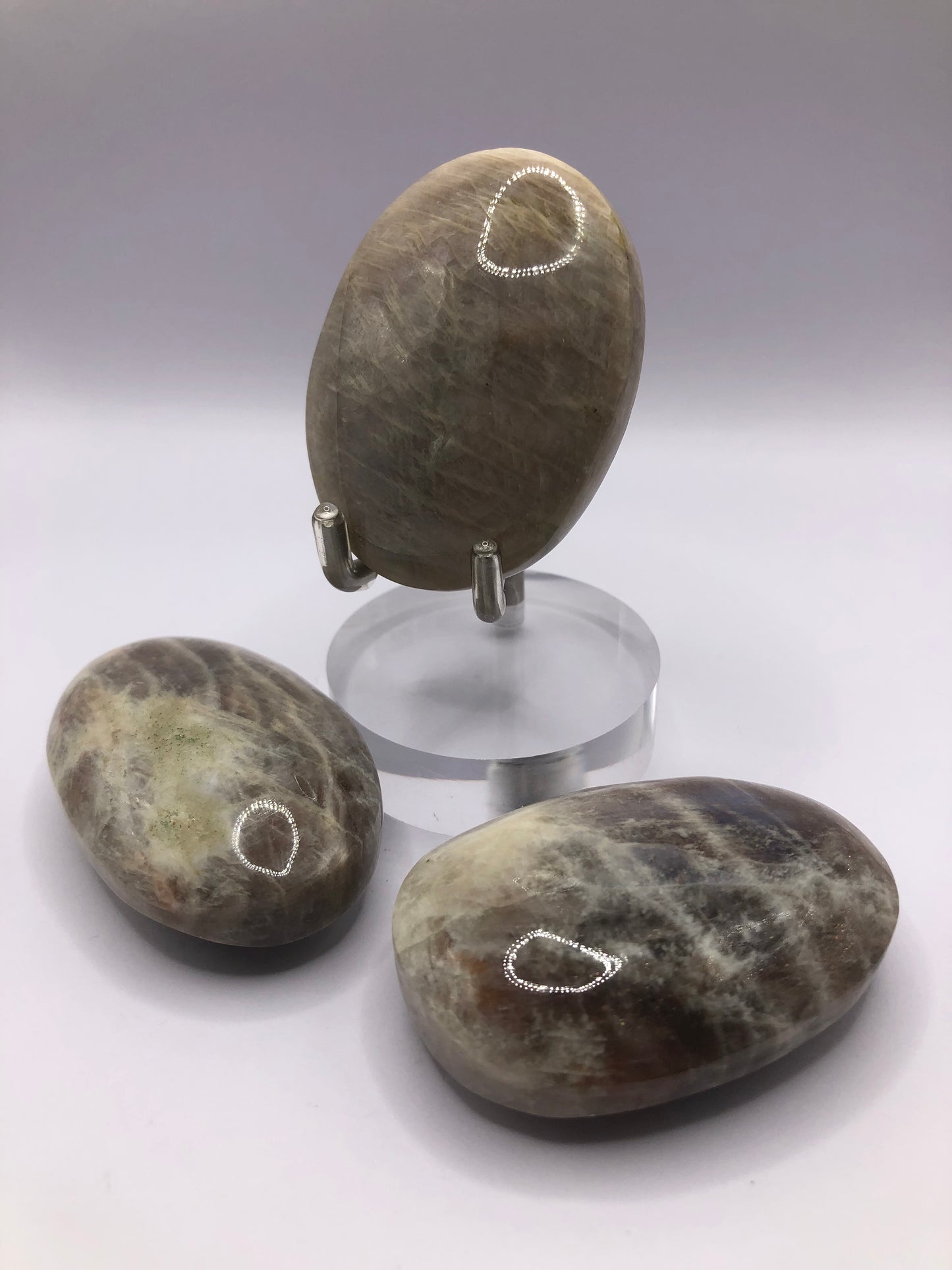 Moonstone Palm Stone